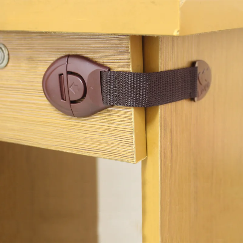 5pcs/lot Brown Cabinet Safety  - огляд і ціна Furniture Hardware Latch